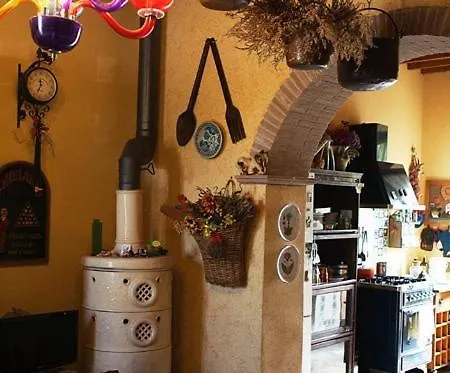 Al Piano Di Sopra Bed & Breakfast